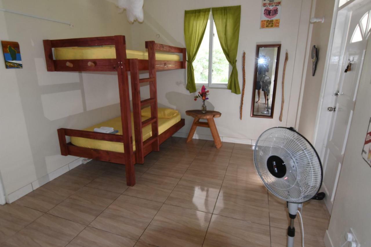 Soufriere Guesthouse Buitenkant foto